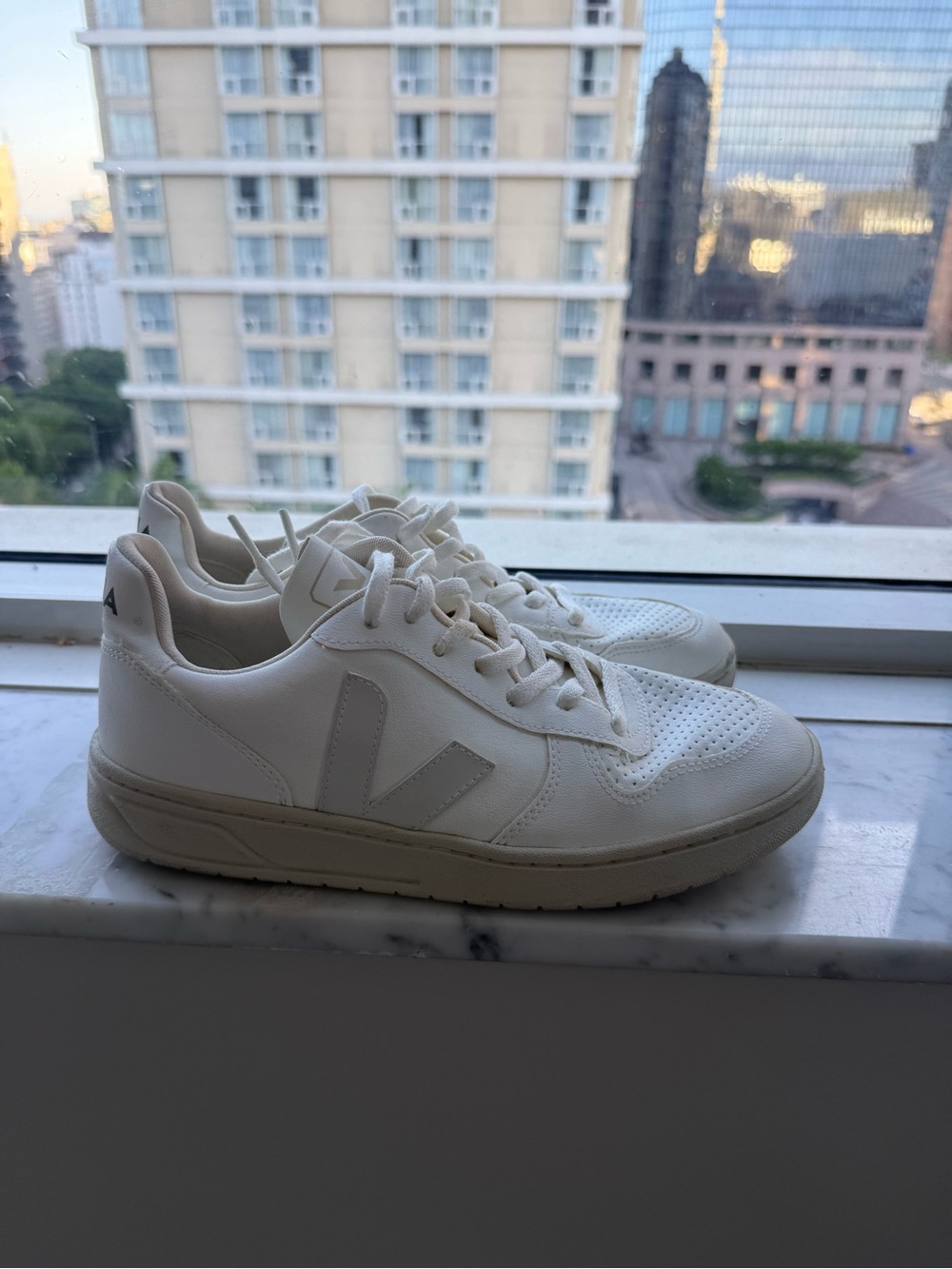 Veja Off-White/Tan Low-Top Sneakers